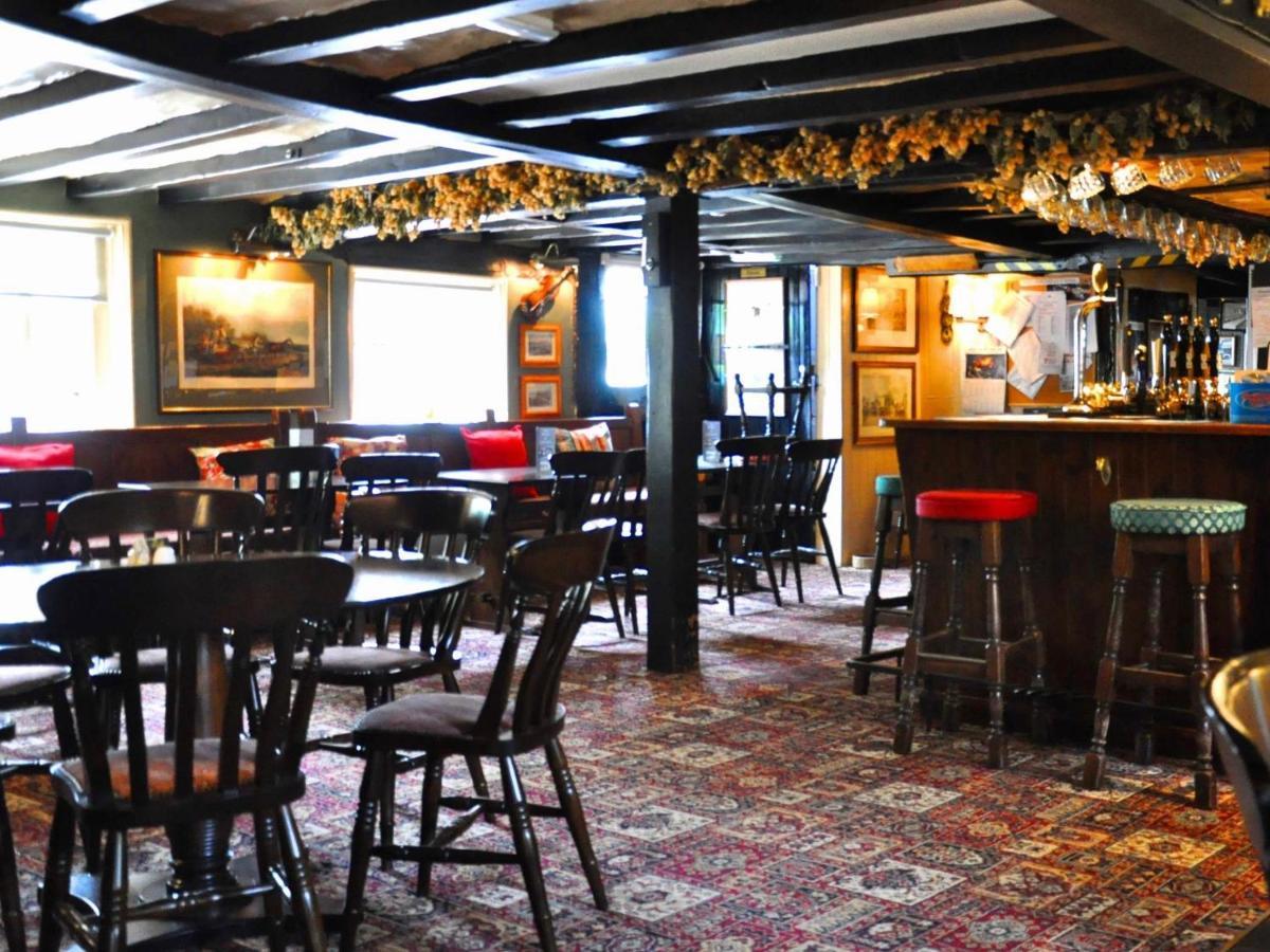 Rose And Crown B&B Burwash Esterno foto
