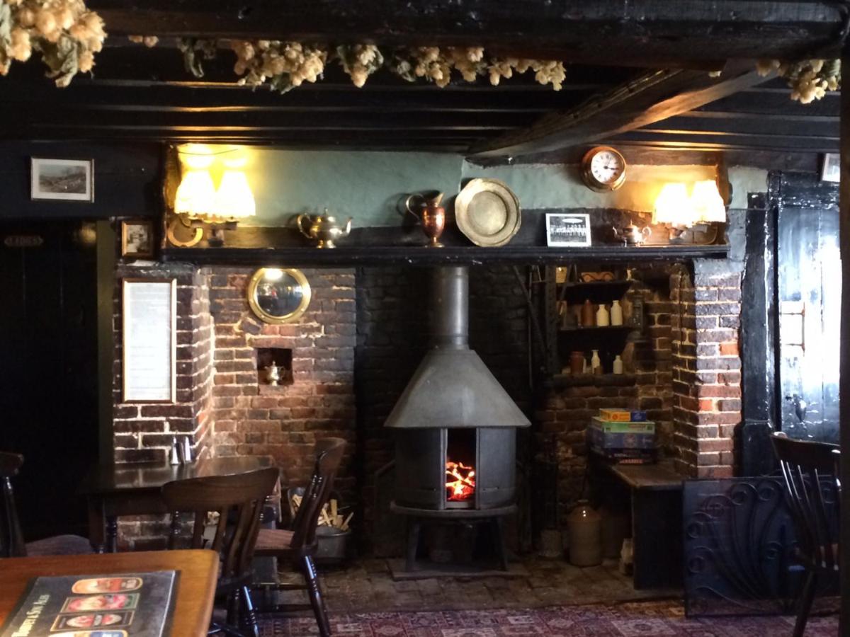 Rose And Crown B&B Burwash Esterno foto