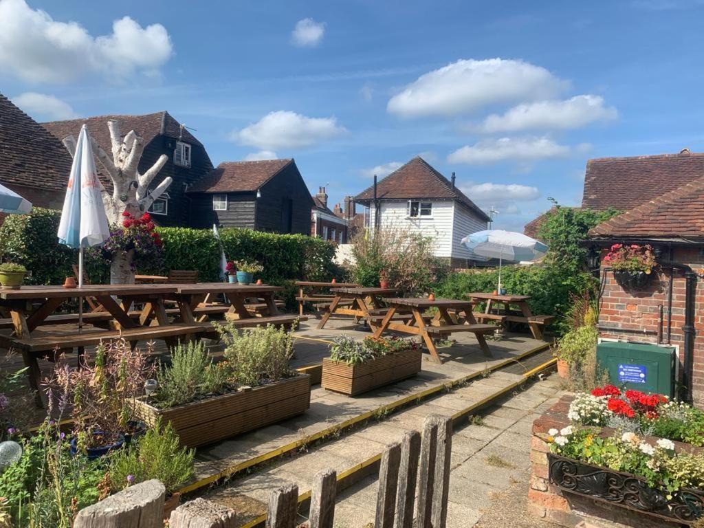 Rose And Crown B&B Burwash Esterno foto