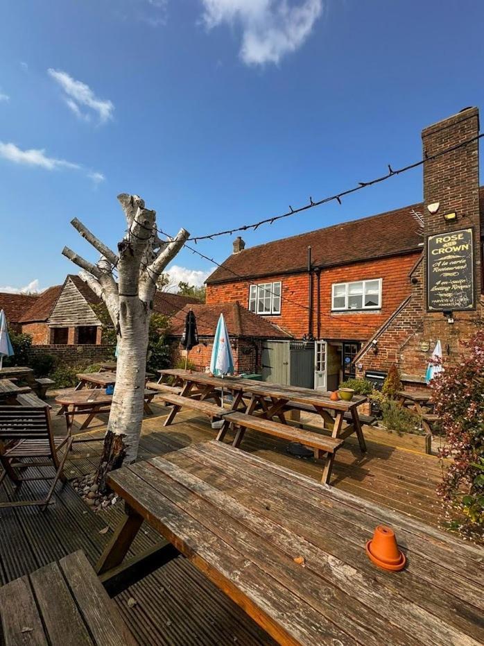 Rose And Crown B&B Burwash Esterno foto